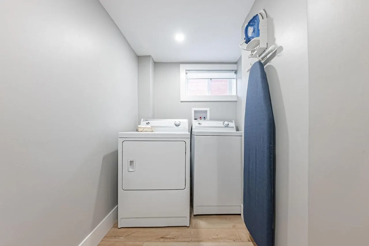 Hamilton Mountain Duplex On Winchester Blvd 0*,  Canada