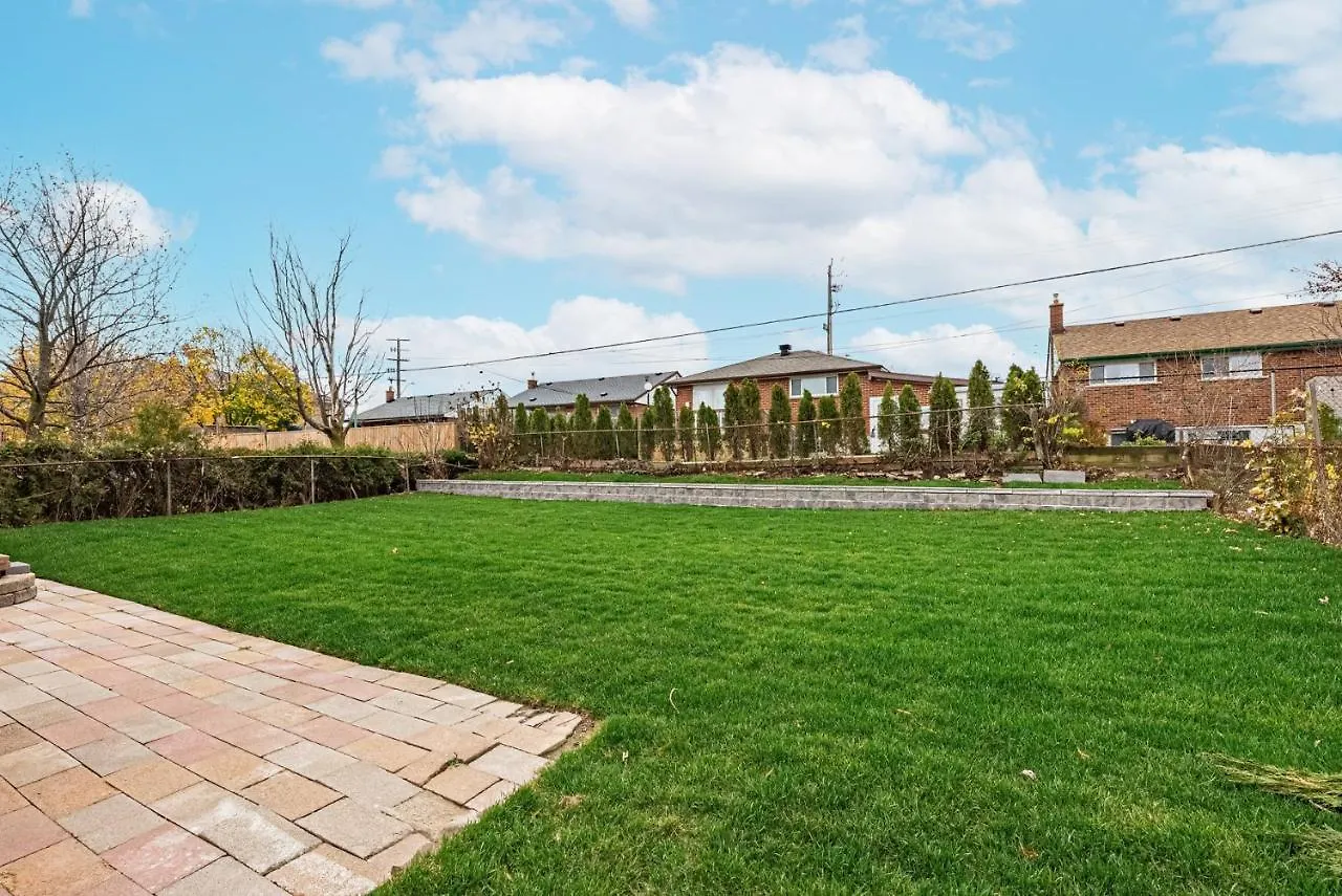 Hamilton Mountain Duplex On Winchester Blvd Daire